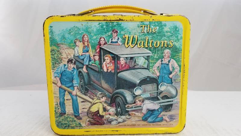 lot 3857 image: 1973 The Waltons Vintage Metal Lunch Box