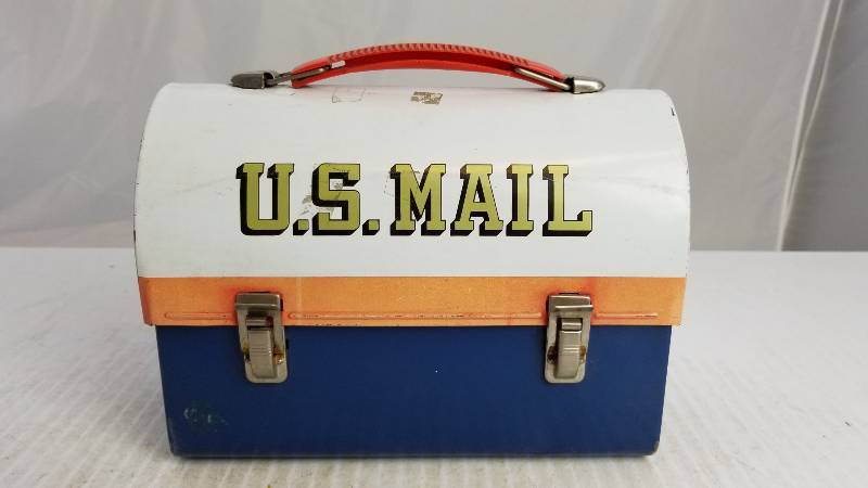lot 3871 image: 1969 US Mail Vintage Metal Lunch Box