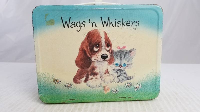 lot 3878 image: 1978 Wags and Whiskers Vintage Metal Lunch Box