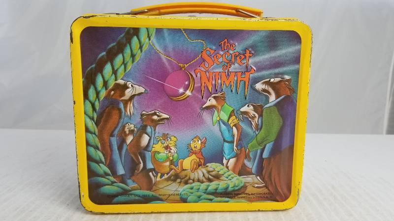 lot 3880 image: 1975 Yankee Doodles W 8oz King Seeley Thermos Vintage Metal Lunch Box