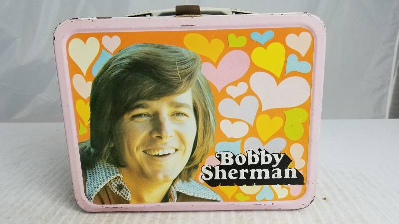 lot 3899 image: 1972 Bobby Sherman Vintage Metal Lunch Box