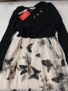 lot 10037 image: PatPat Dress Medium Butterfly Black