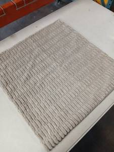 lot 10038 image: Miulee Fashion Exquisite Pillow Cover 23 in X 23 in