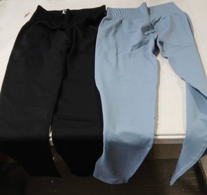 lot 10099 image: OQQ Womens Yoga Leggings 2 Pk Black And Blue Large