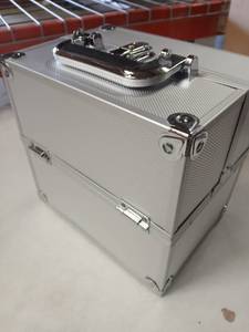 lot 10125 image: Storage Case Silver 7 in X 10 in X 9.5 in