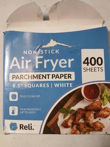 lot 10141 image: Air Fryer Non Stick Parchment Paper 8.5 Squares 400 Ct