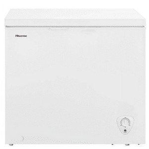 lot 9987 image: Hisense Garage Ready 7 cu ft Chest Freezer White WFC070M6RWD 33.6 Height - Dent on Bottom Corner