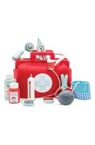 lot 9489 image: Girls Le Toy Van Doctors Kit Toy Set