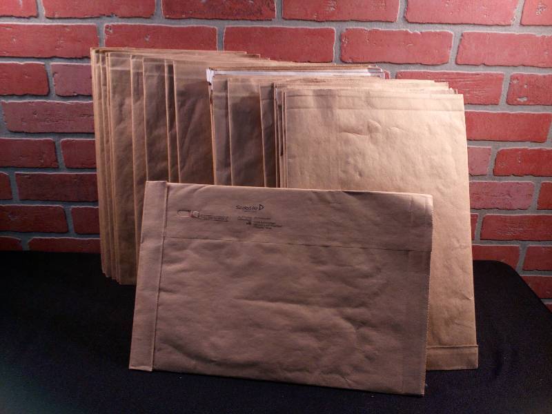 lot 35 image: Jiffy Padded Cushioned Mailers