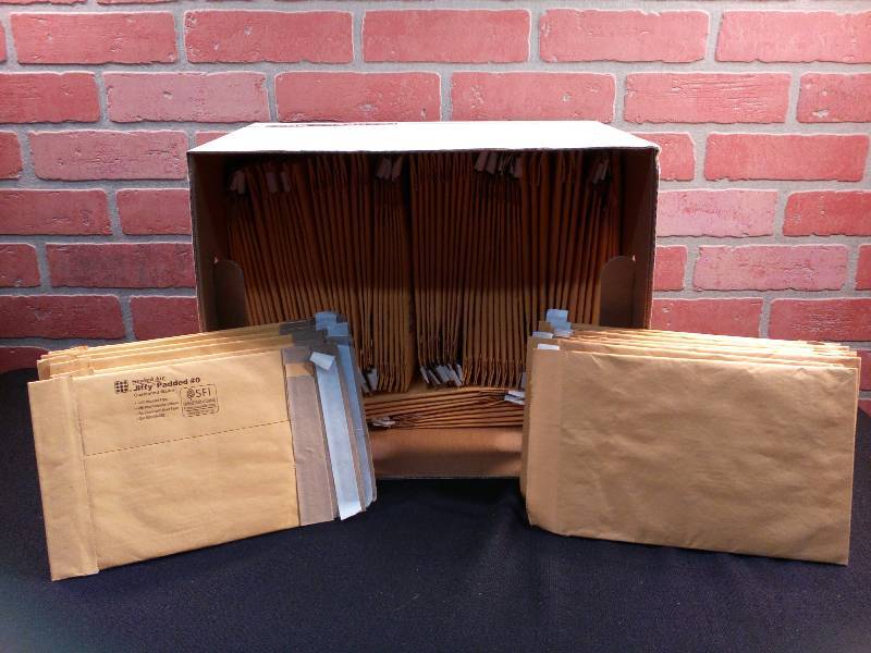 lot 36 image: Jiffy Padded Cushioned Mailers #0