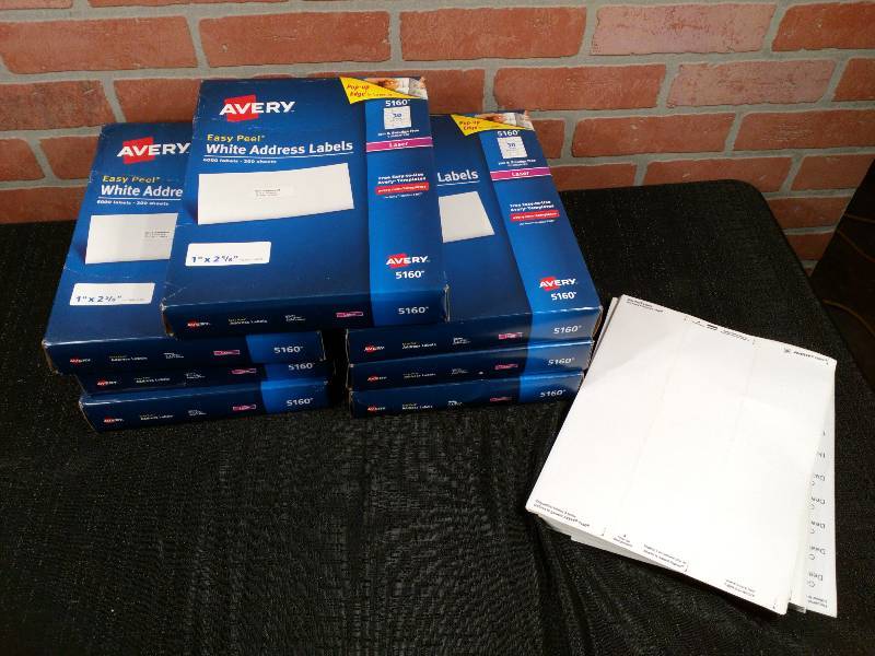 lot 99 image: Avery Easy Peel Address Labels - Ink Jet