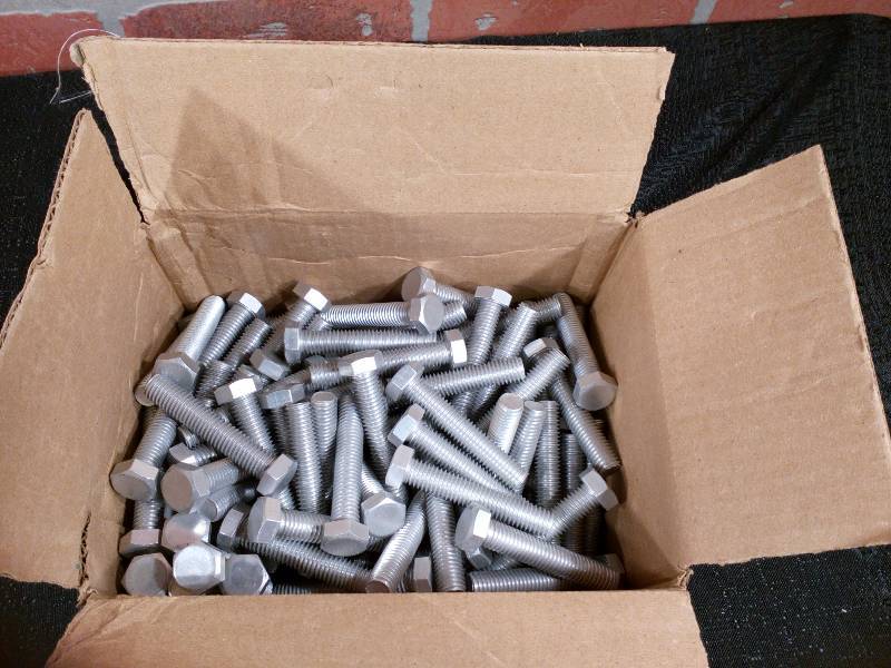 lot 108 image: Burndy Hex Bolts