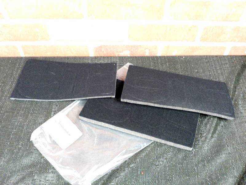 lot 199 image: Monadnock Comfort Fit Pads For Helmet