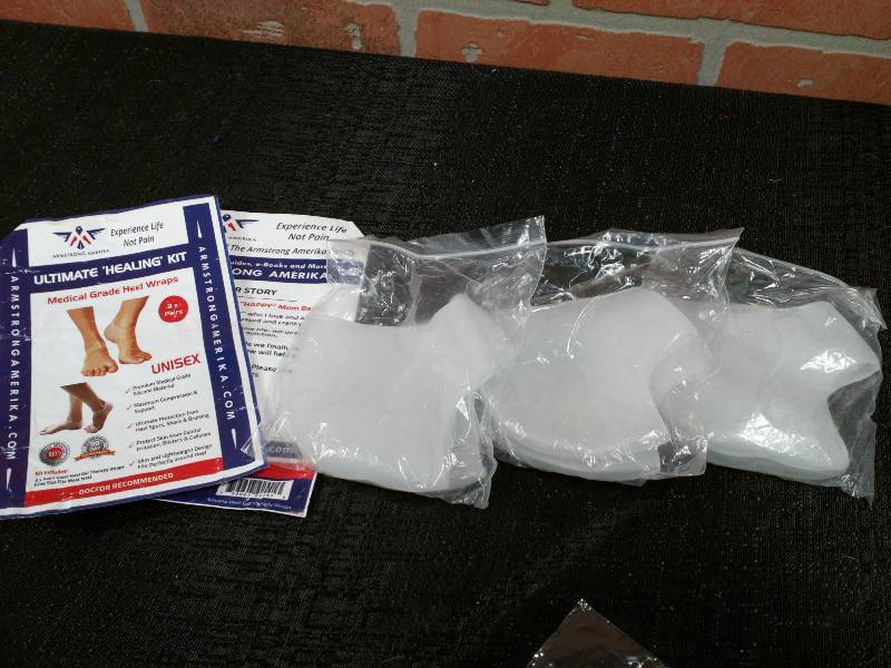 lot 207 image: Armstrong Amerika Heel Gel Therapy Wraps