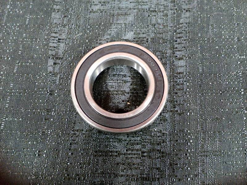 lot 218 image: Hy Capacity John Deere Release Bearing