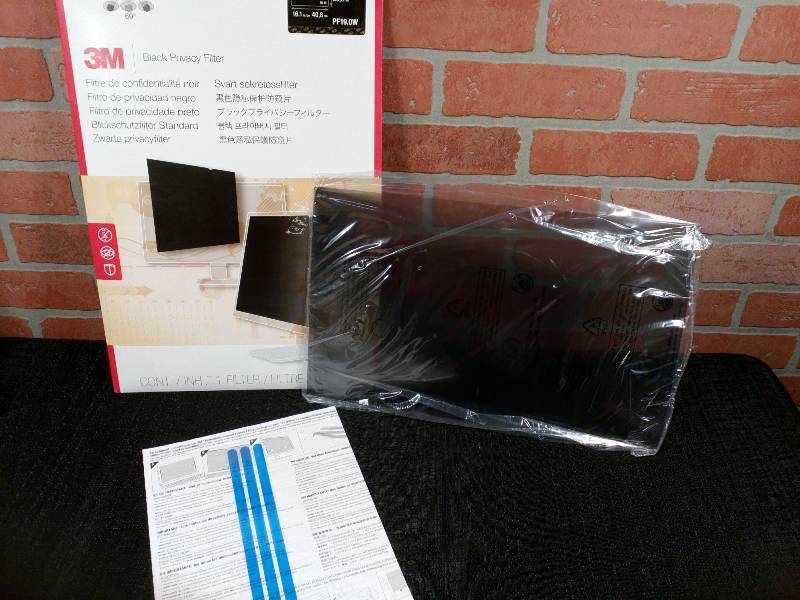 lot 223 image: 3M Widescreen LCD Privacy Filter Display 19