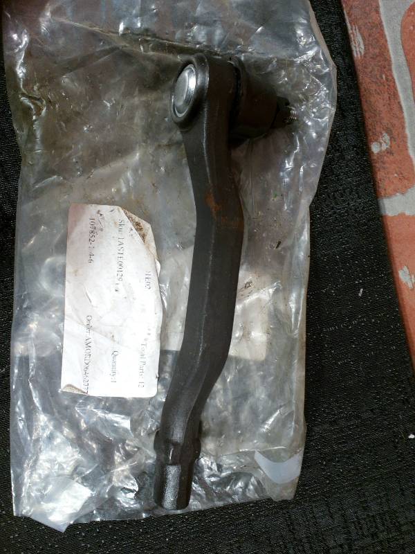 lot 262 image: 1990-1993 Honda Accord Tie Rod Front Passenger Side