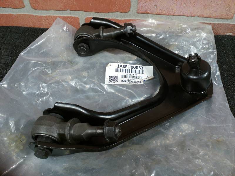lot 263 image: 1990-1993 Honda Accord Control Arm with Ball Joints