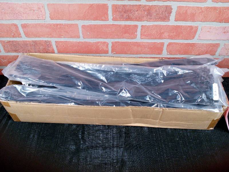 lot 274 image: Cambridge 175lbs Tensile Strength Heavy Duty Nylon Cable Ties