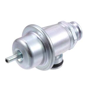 lot 86748 image: X AUTOHAUX Fuel Injection Pressure Regulator for Buick Century 1993-1996 for Buick Skylark 1992-1998 Replace No.17091410