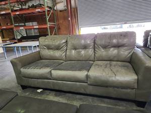 lot 45542 image: Toupe Full Sizes Couch