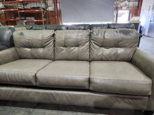 lot 45545 image: Toupe Full Sizes Couch
