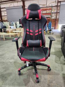 lot 45557 image: Black And Red Gaming Chair