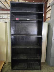 lot 34128 image: 6.6ft Metal Shelf