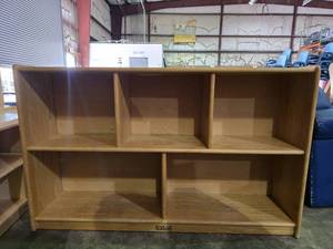 lot 34141 image: Kaplan 5 Compartment Cubby