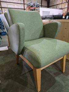 lot 34145 image: Green Vinyl Childrens Chair