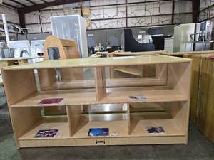 lot 34152 image: Kaplan 5 Compartment Cubby