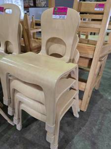 lot 34165 image: (4) Community Toddler Chairs