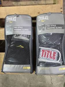 lot 34048 image: 2 Sets of Training Gloves  Everlast and TITLE&nbsp