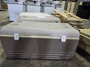 lot 34085 image: IGLOO 120qt Cooler
