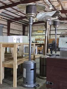 lot 34095 image: Mobile Propane Model 62108 Outdoor Heater