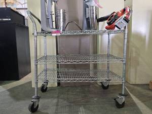 lot 34116 image: 3 Tier Metro Cart