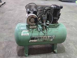 lot 45524 image: Speed Aire Model 4B234D Compressor