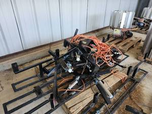 lot 34014 image: Beacon Target Turner