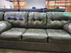 lot 45546 image: Grey Full Size SofaSleeper Couch
