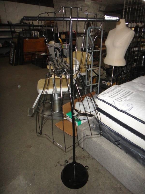 lot 744 image: Metal Dress Form