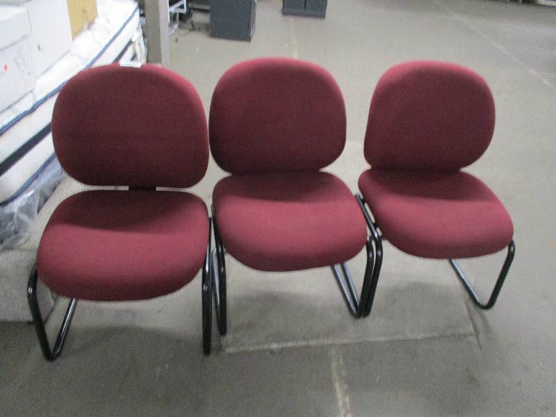 lot 1024 image: Lot of Heavy Duty Office Chairs