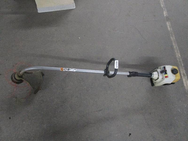 lot 754 image: Weed Eater