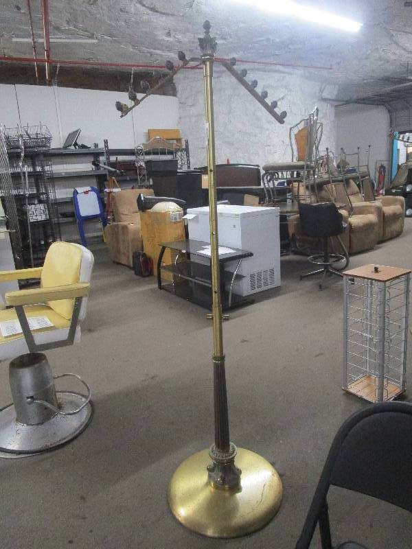 lot 1006 image: Victorian Style Vintage Brass Coat Rack