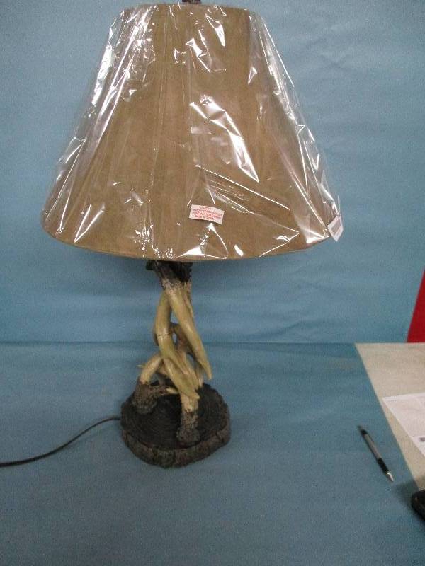 lot 599 image: Antler Lamp