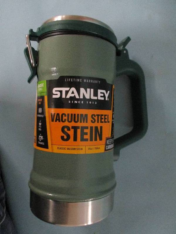 lot 605 image: Stanley Yeti Stein