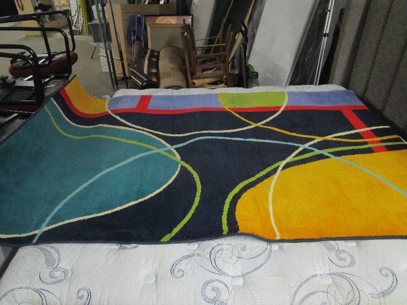 lot 637 image: Area Rug