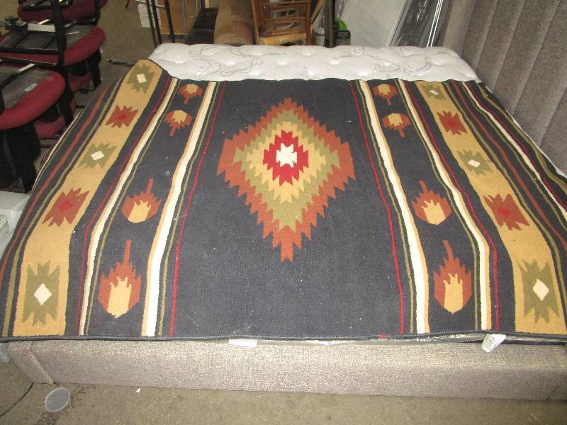 lot 638 image: Area Rug