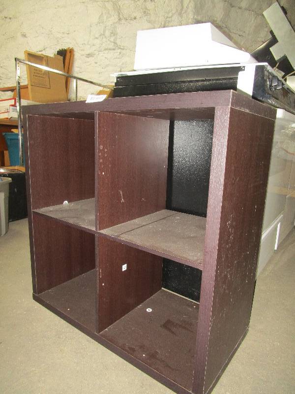 lot 649 image: Storage Cube Unit
