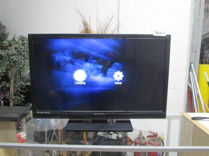 lot 581 image: Emerson Led 32 Tv