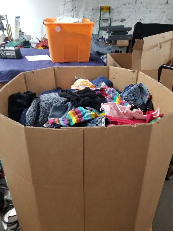 lot 513 image: Gaylord Full of Quaility Clothing Gaylord not included bring your own bags or totes